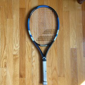 Babolat Drive Max tennis racquet